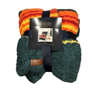 Pendleton Sherpa Throw Blanket Hazel Creek Green 50x70